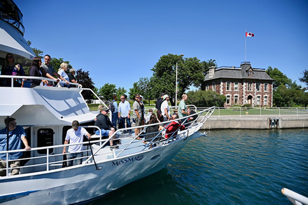 boat tours ontario